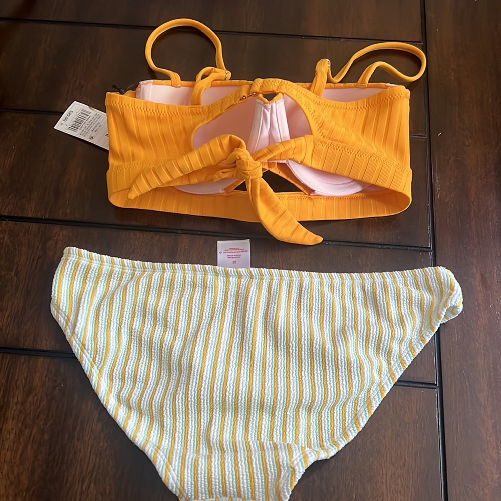 Bikini Set - Picture 2 of 2